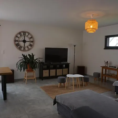 Entre Vignes et Châteaux: Charming Family Villa with Free Parking Dieffenthal Exterior photo